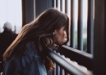 “Ninguém me conhece de verdade”: como romper o ciclo da solidão emocional com autocompaixão