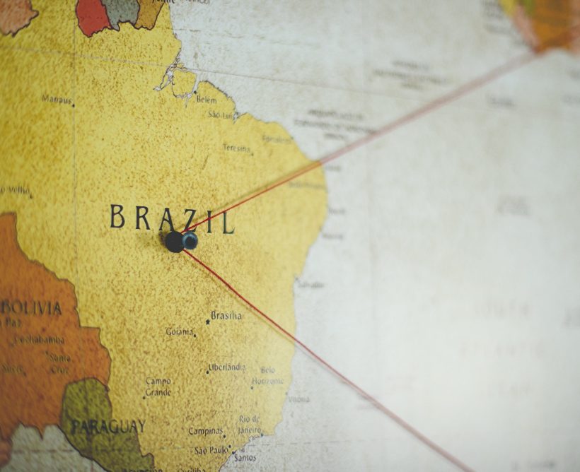 Saudades do Brasil: como acolher a nostalgia sem se afundar