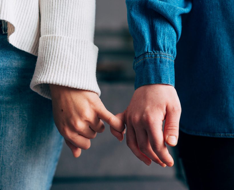 Como pequenos gestos fortalecem os relacionamentos: o segredo dos convites para conexão