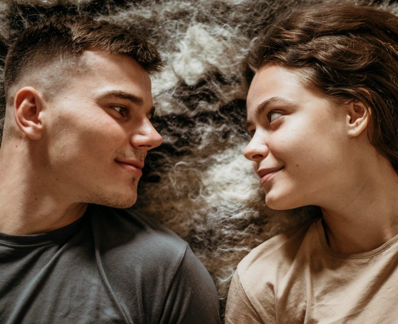 Relacionamentos amorosos não tradicionais: como definir limites, comunicar necessidades e cuidar da saúde emocional