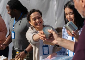 O que acontece no seu corpo quando você faz o bem a alguém?