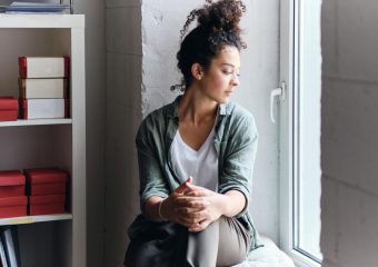 A solidão das pessoas muito inteligentes: por que quem pensa demais se sente tão sozinho?