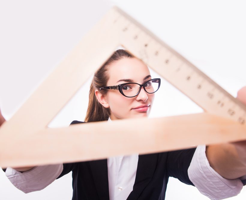Perfeccionismo: o que a psicologia diz sobre crenças, ciclo de manutenção e como sair dele